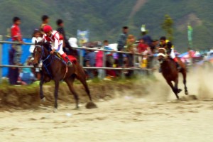 Babak Final Pacuan Kuda HUT Kute Takengen Ke-436 (Lintas Gayo | Darmawan Masri)