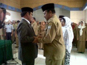Wakil Bupati Aceh Tengah, dalam rangka Mutasi di aula oproom Setdakab.(Foto:AZ)