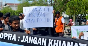 Demo Tolak Qanun RTRW Aceh dan Jangan Pilih Caleg Penjual Hutan