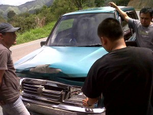 Mobil Anggota PWI Tertabrak Dumb truck (Foto:Tn)