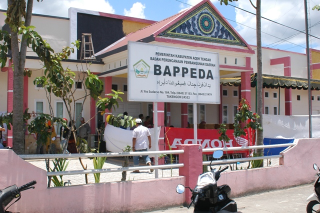 Suasana Pemilu di Kantor Bappeda (Iqoni RS)