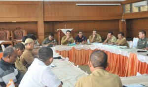 Rapat pembentukan posko tanggap darurat